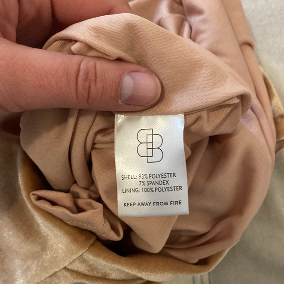 Baltic Born Tatiana One-Shoulder Velvet Dress in Champagne - Picture 4 of 5